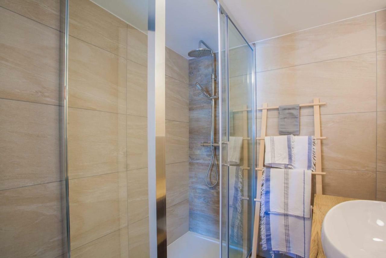 Apartmani Kraj Mora Црес Экстерьер фото