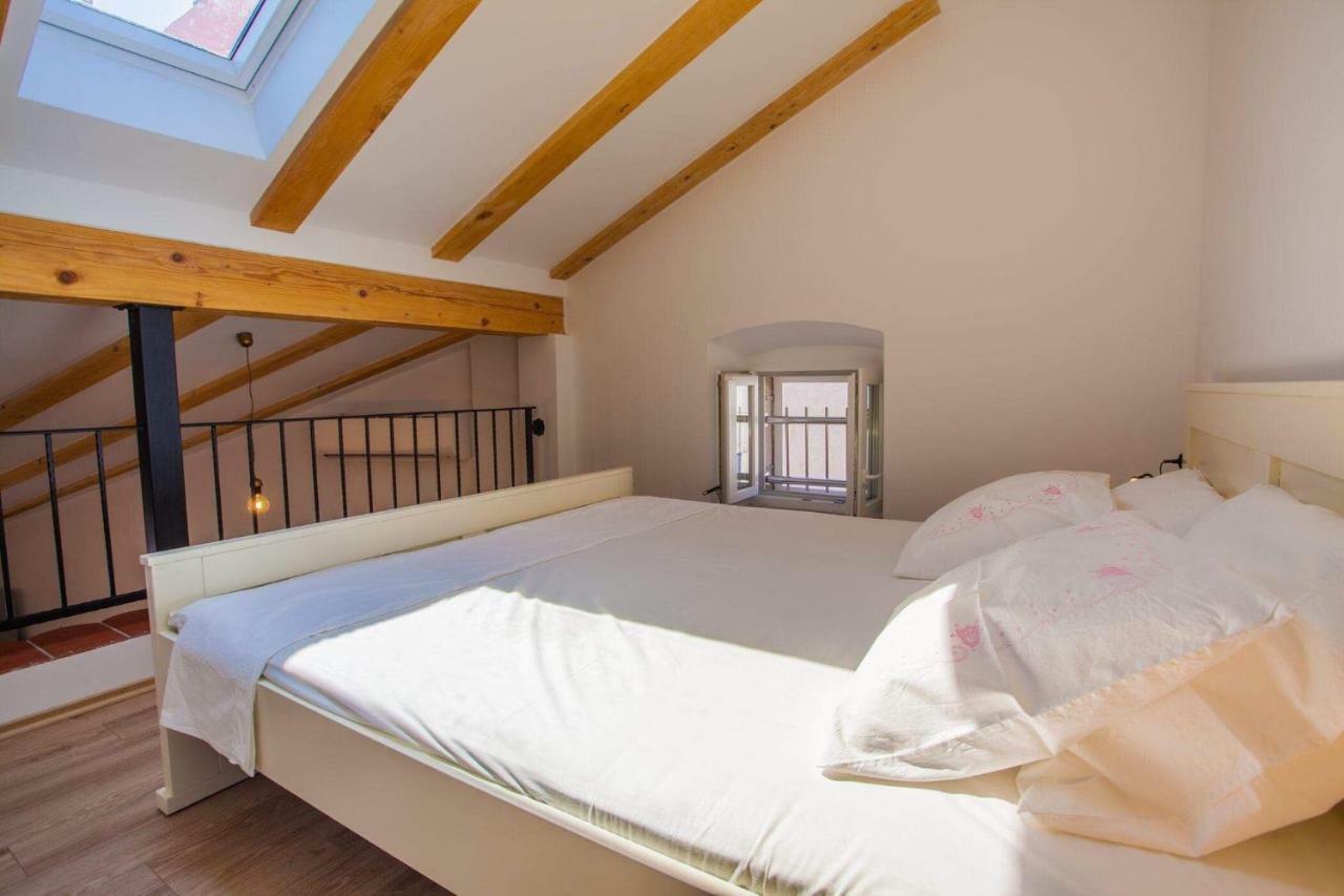 Apartmani Kraj Mora Црес Экстерьер фото